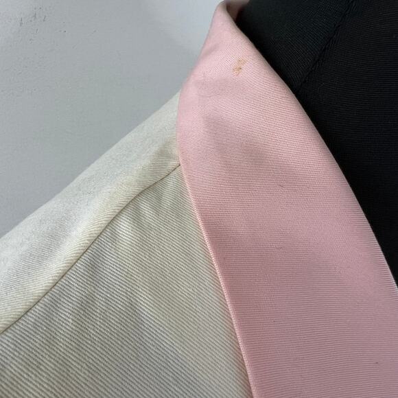 VINTAGE Frederick's of Hollywood Ivory Notched Lapel Cotton One Button Jacket 7 - Picture 8 of 10